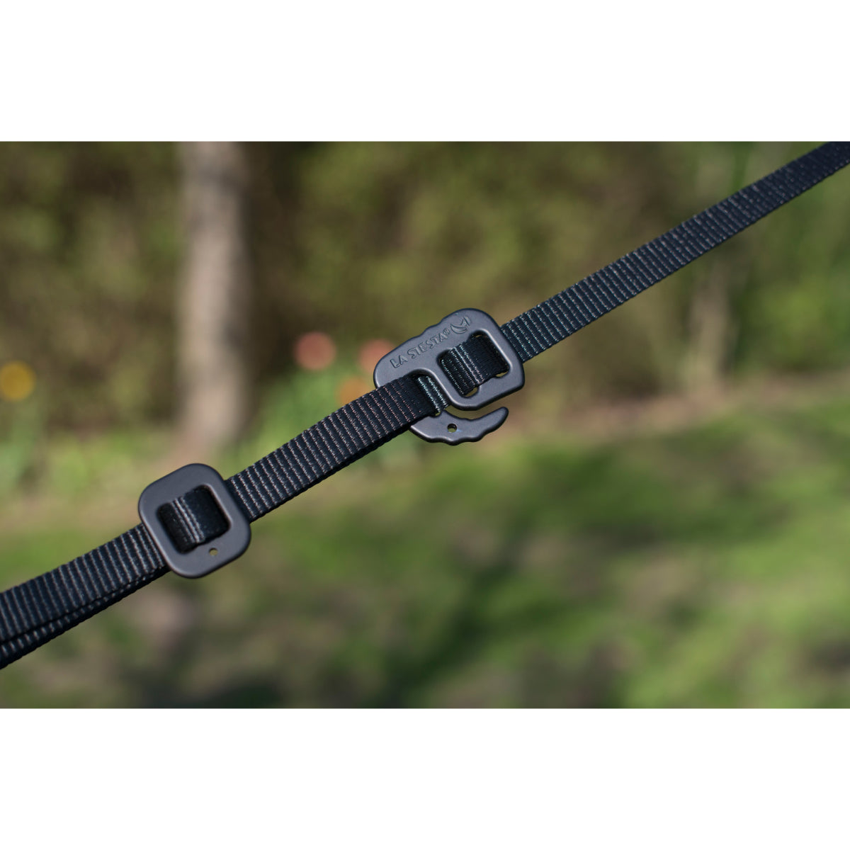 Hammock hanging strap and adjustable hooks