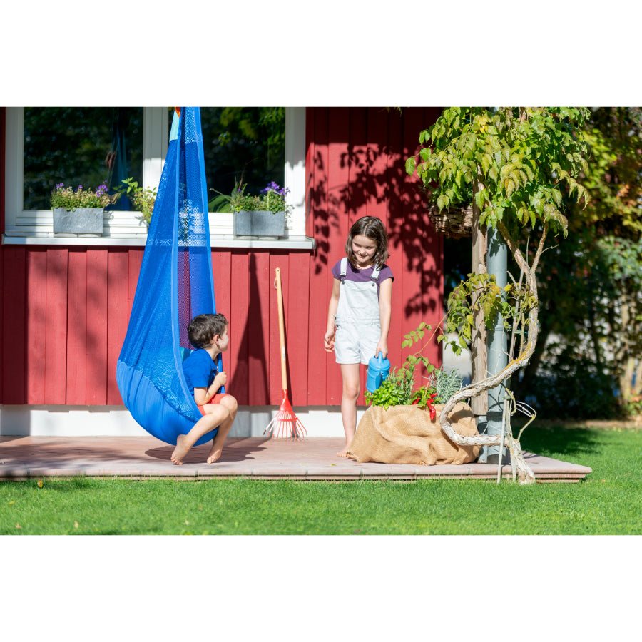Outdoor weather-resistant mesh blue hanging nest